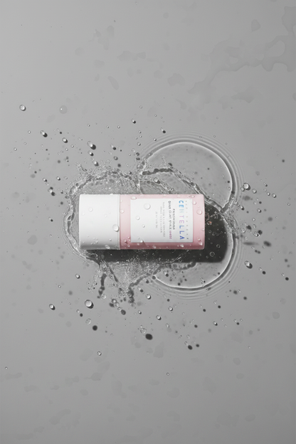 Water splash flat lay